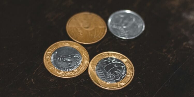 silver and gold round coins